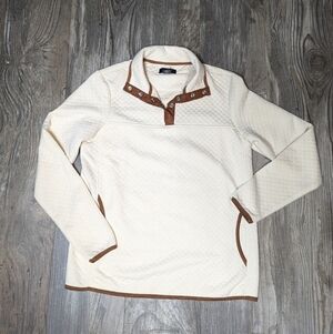 Jones & Co Womens Quilted cream pullover brown trim 1/4 snap Sz M